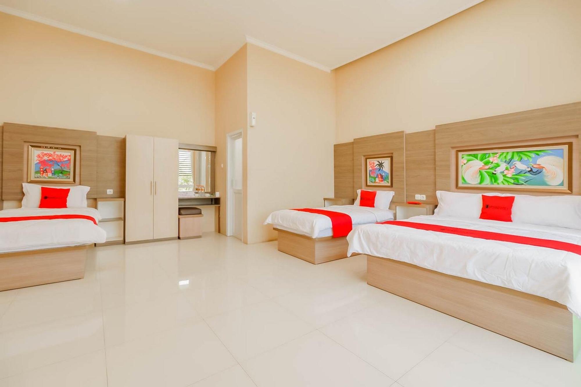 Reddoorz Resort Premium @ Sangkan Hurip Кунинган Екстериор снимка