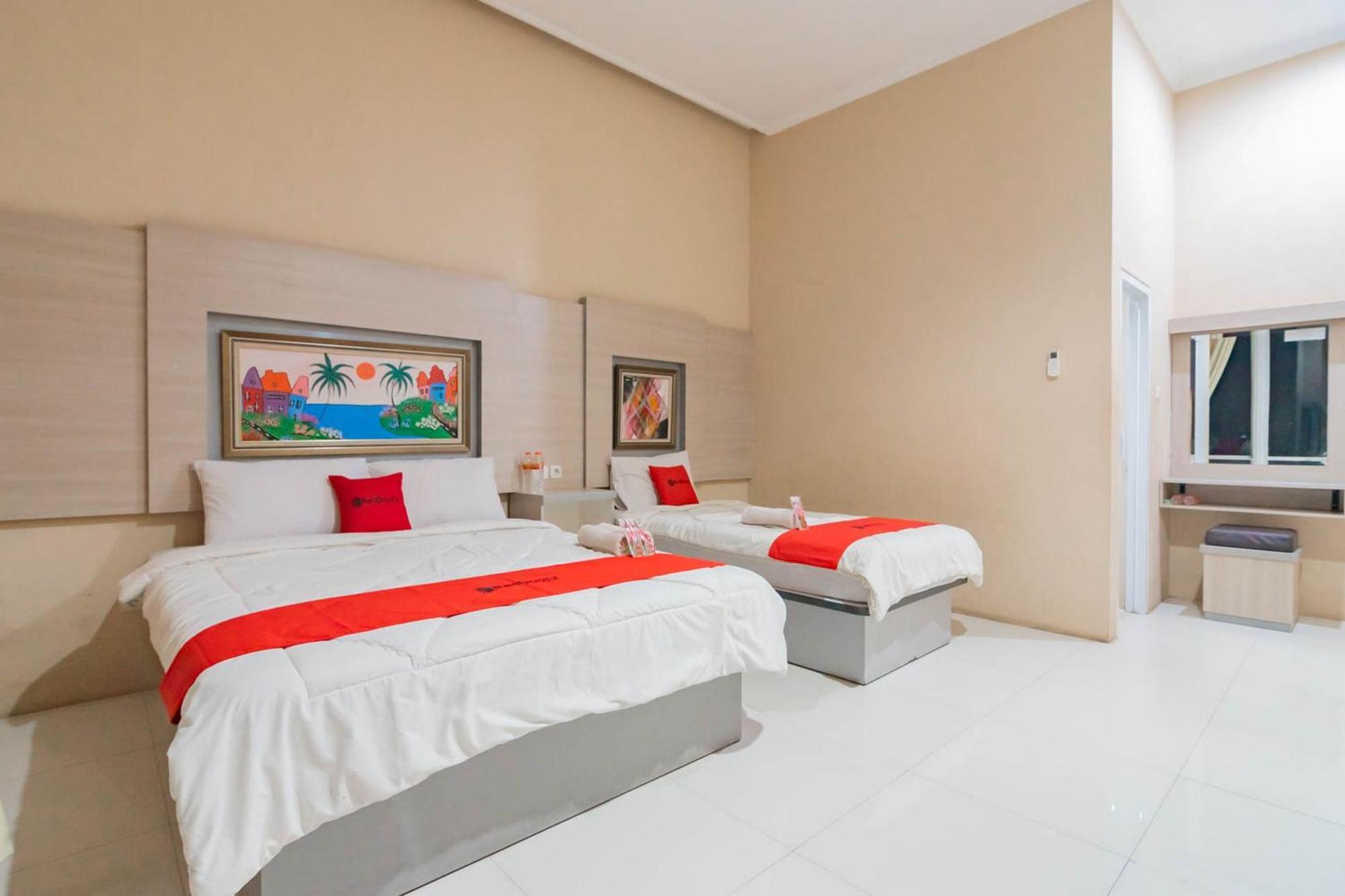 Reddoorz Resort Premium @ Sangkan Hurip Кунинган Екстериор снимка