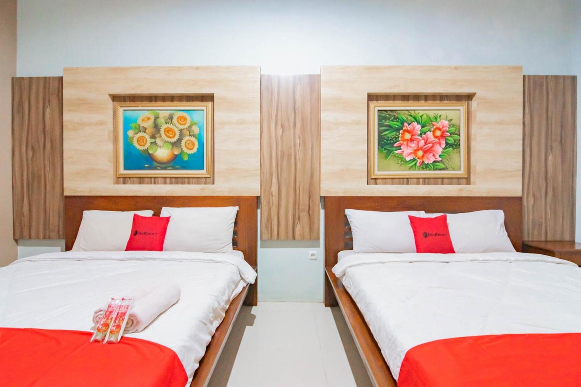 Reddoorz Resort Premium @ Sangkan Hurip Кунинган Екстериор снимка