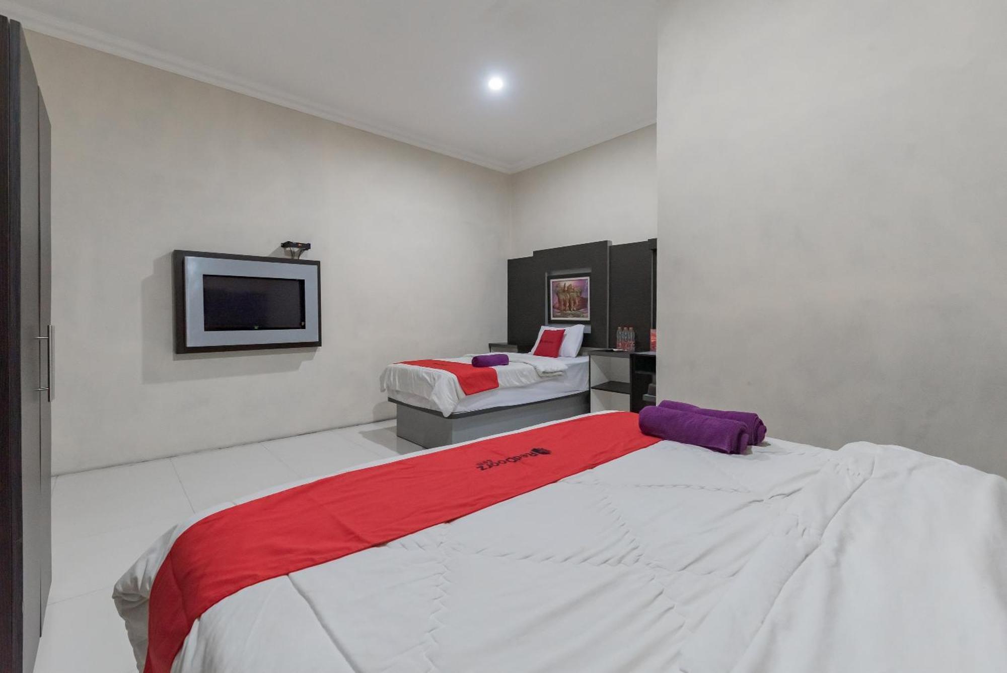 Reddoorz Resort Premium @ Sangkan Hurip Кунинган Екстериор снимка